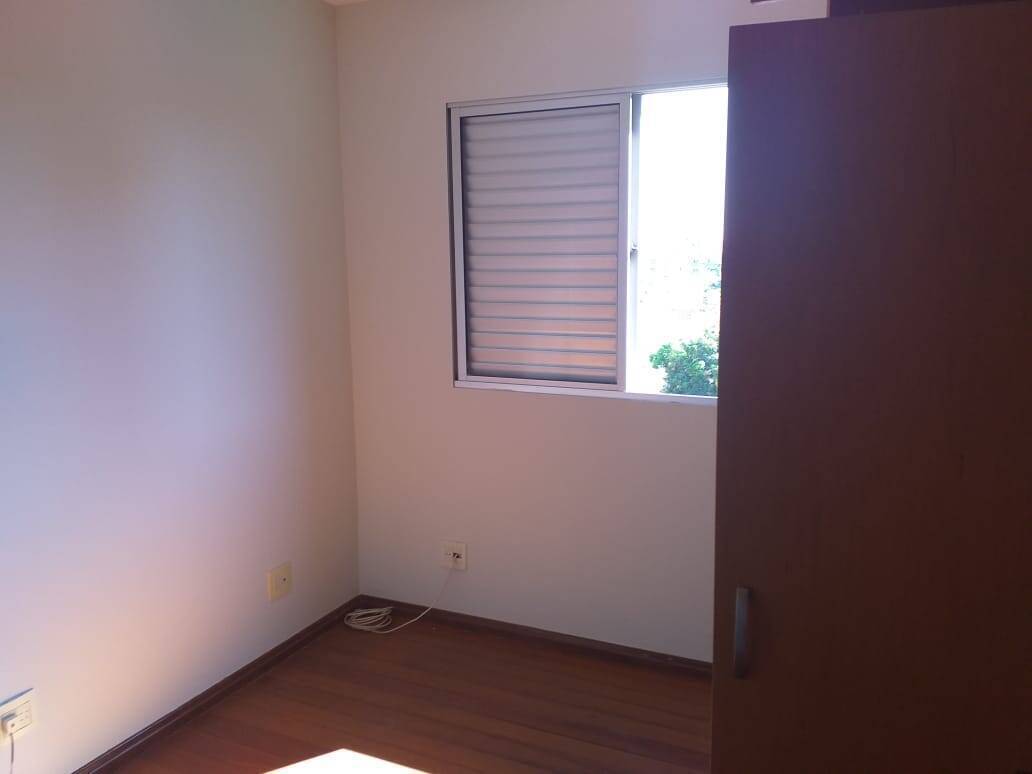 Apartamento à venda com 3 quartos, 140m² - Foto 8