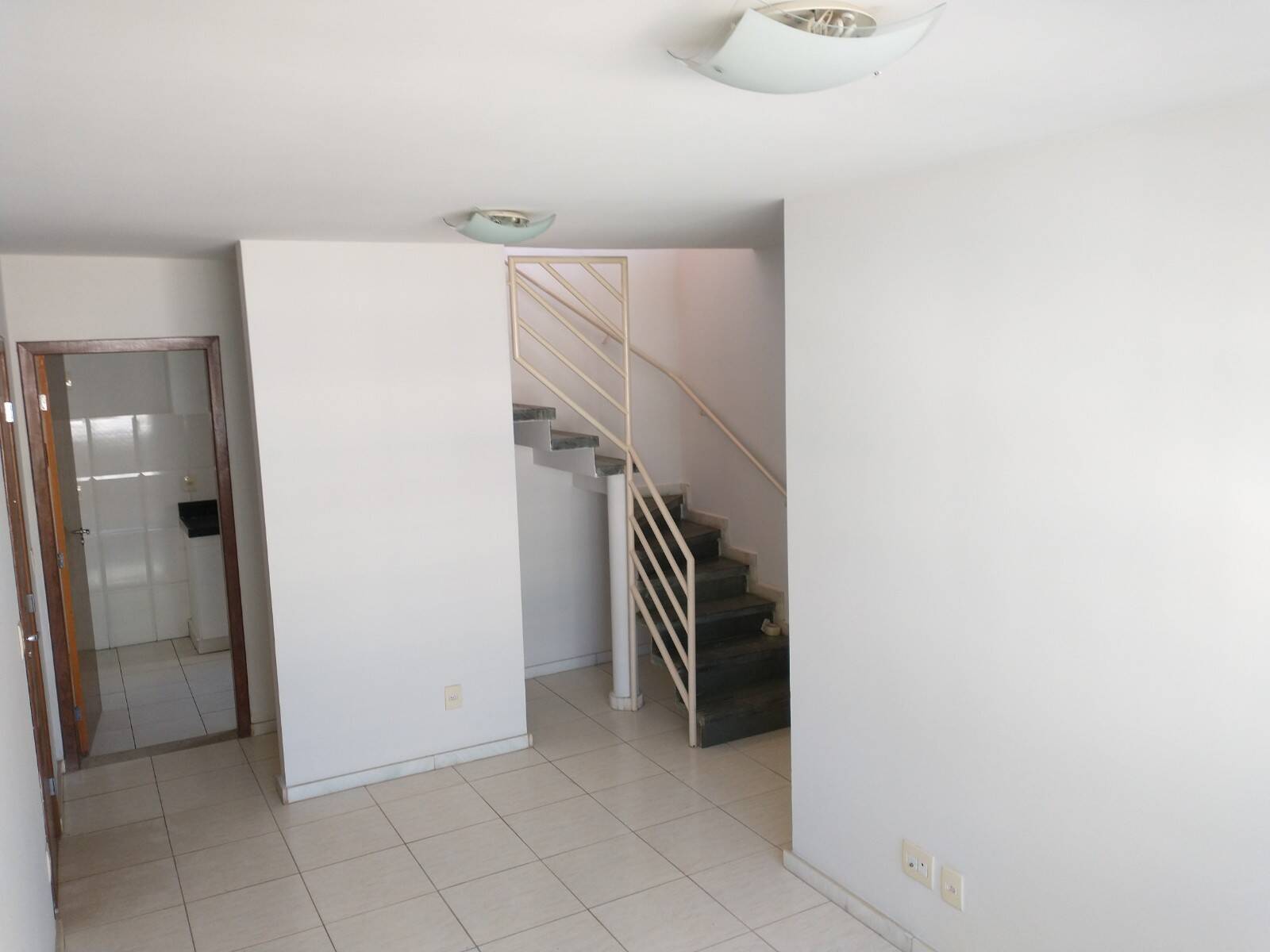 Cobertura à venda com 3 quartos, 140m² - Foto 1