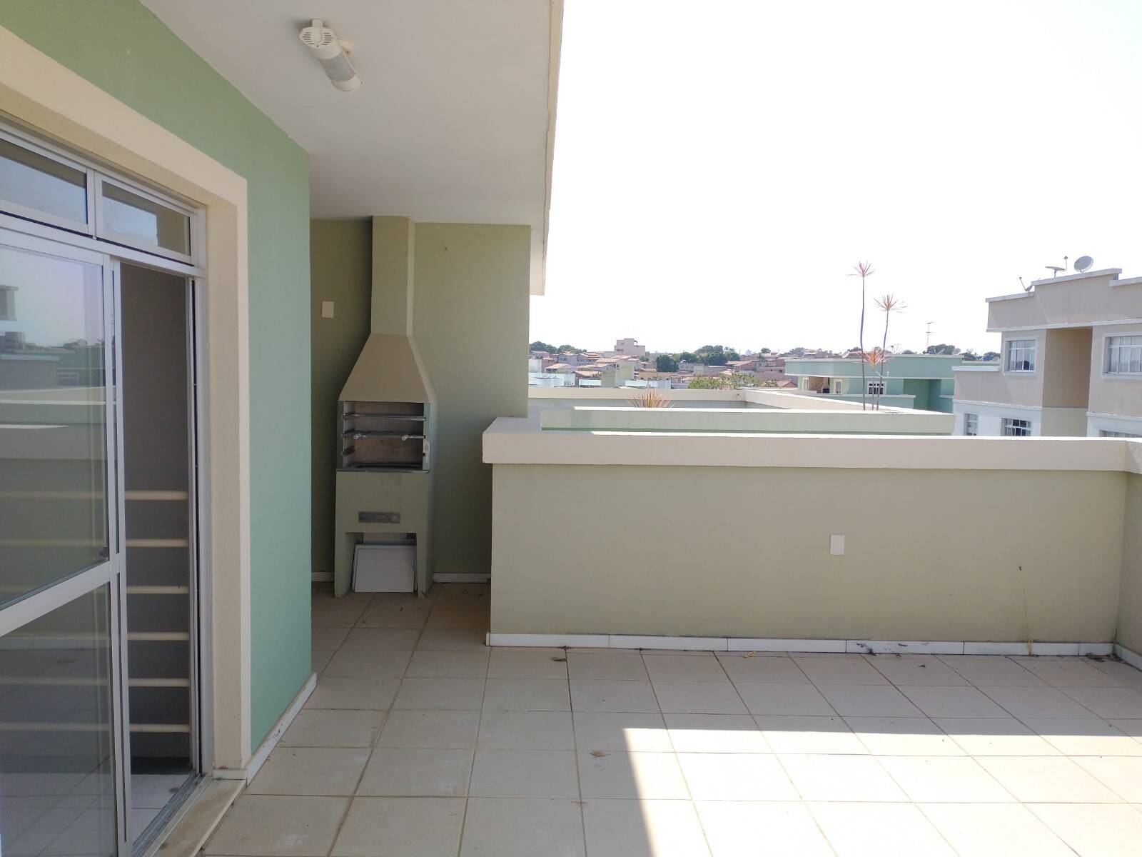 Cobertura à venda com 3 quartos, 140m² - Foto 2