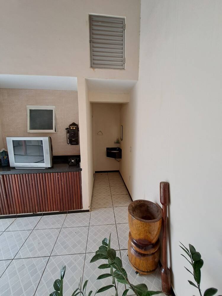 Apartamento à venda com 4 quartos, 200m² - Foto 5