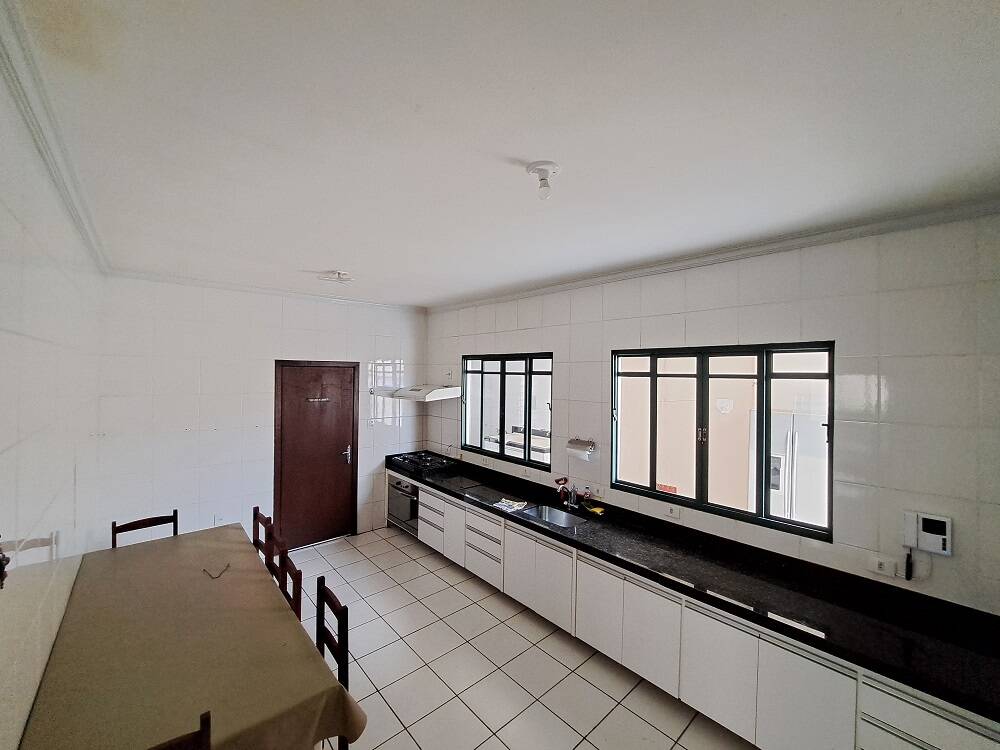 Apartamento à venda com 4 quartos, 200m² - Foto 12