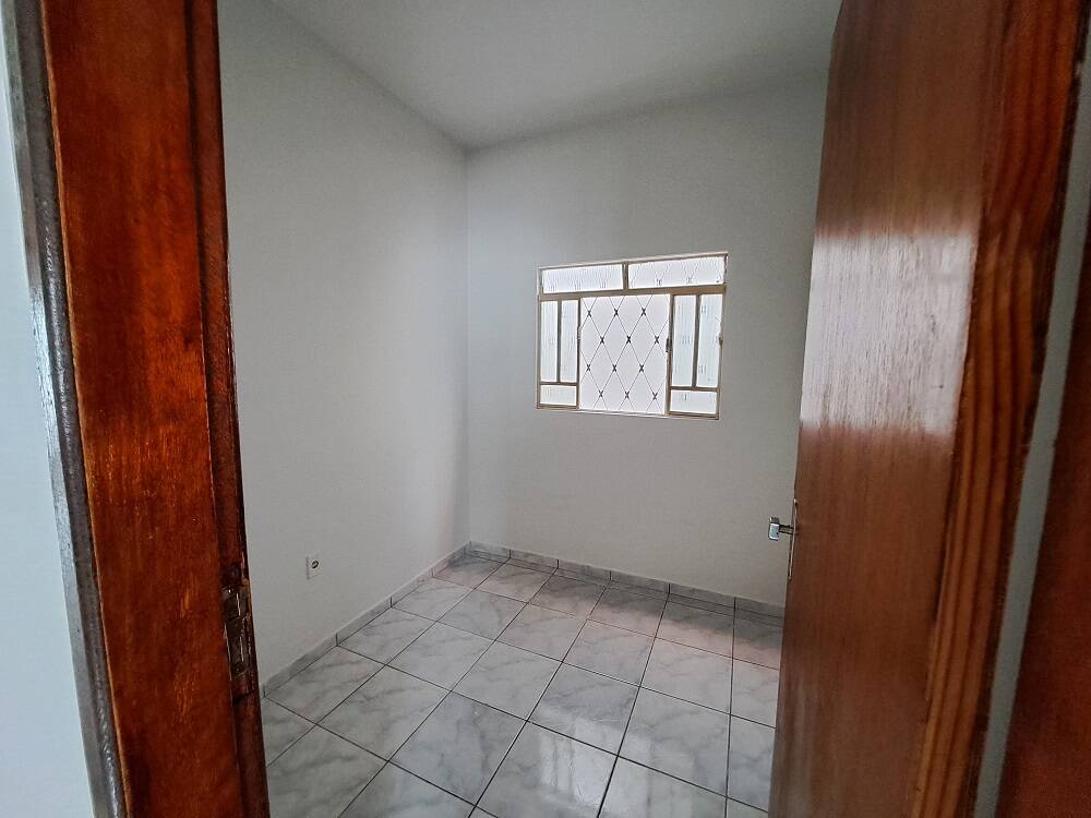 Casa à venda com 4 quartos, 112m² - Foto 7