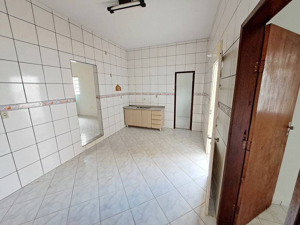 Casa à venda com 4 quartos, 112m² - Foto 11