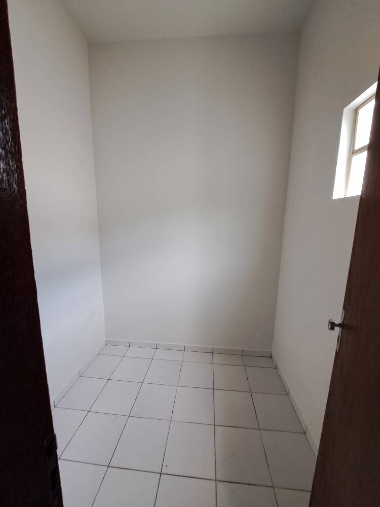 Casa à venda com 4 quartos, 112m² - Foto 13