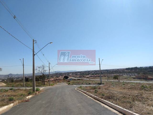 Venda em Residencial Sul Jacarandás - Montes Claros