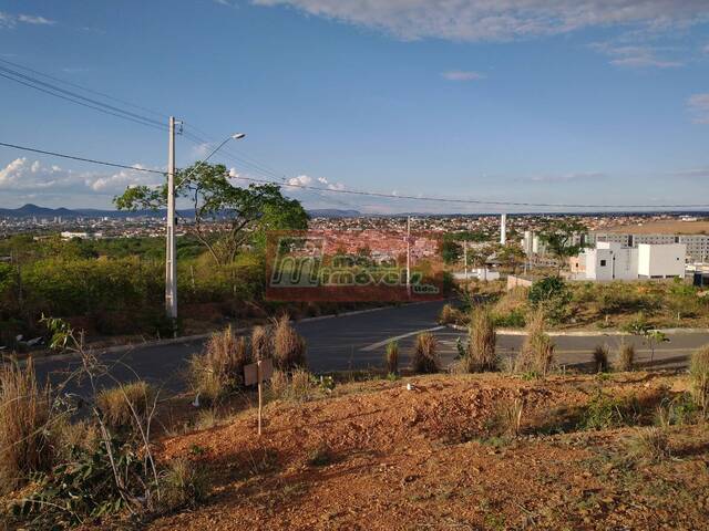 Venda em Residencial Sul Jacarandás - Montes Claros